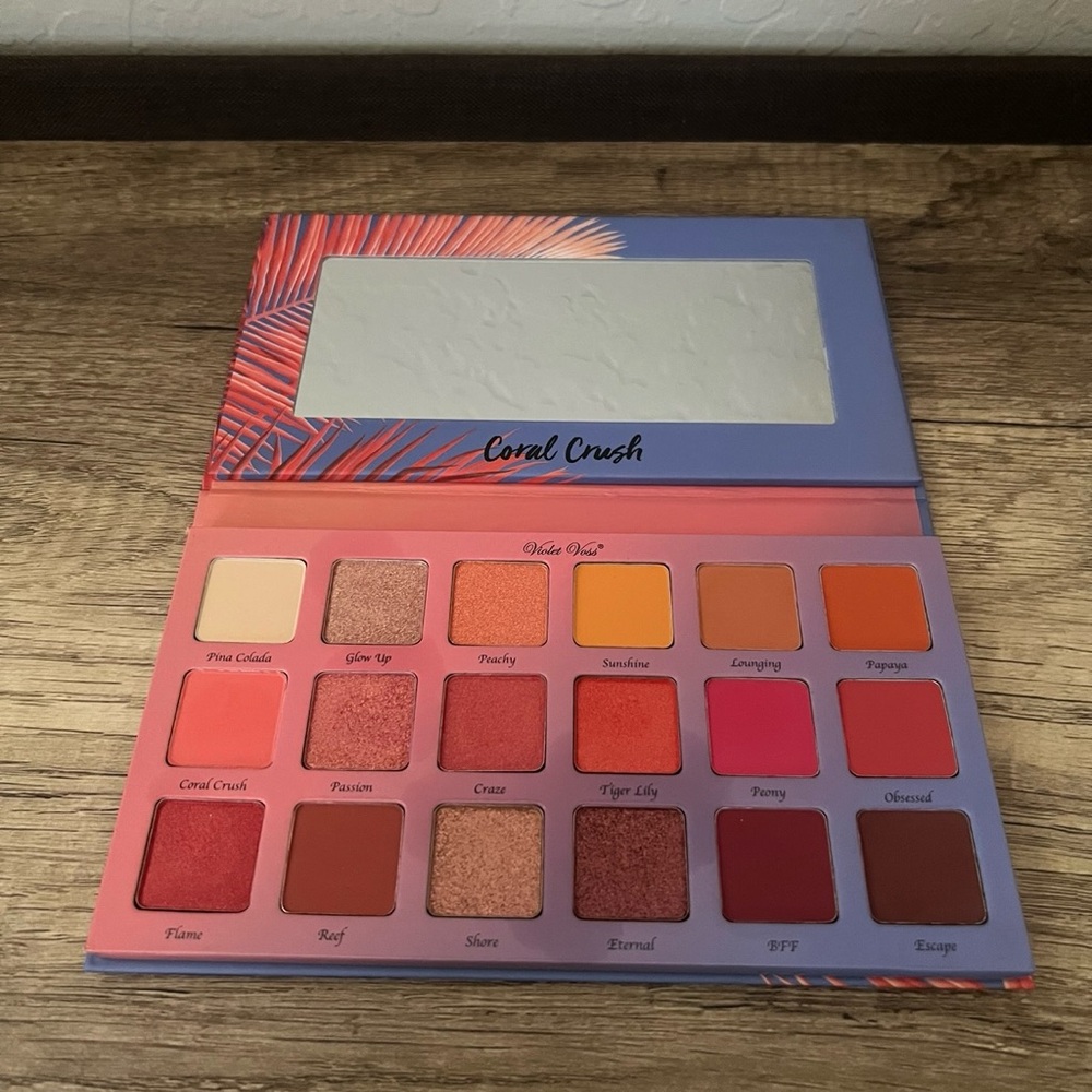 Violet Voss Coral Crush Palette